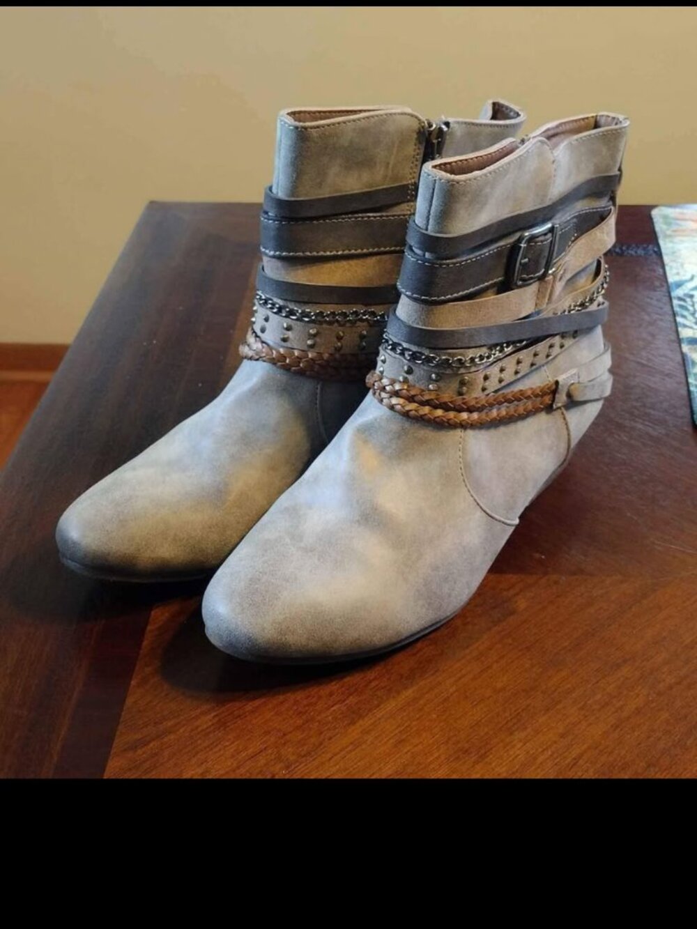 BobCat women's boots